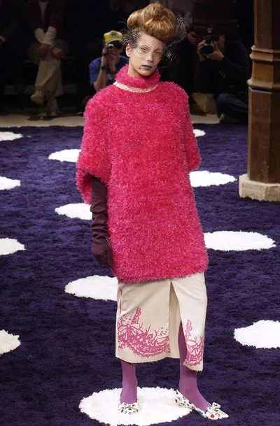 Look 16